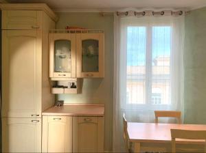 The Apartment House