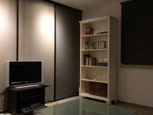 Cosy attic apartment, terrace, 1 bedroom, 1 double bed for 2, plus single bed if 3 guests