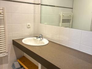 Appartements Confortable appartement pour 8 avec cuisine equipee a Notre-Dame-de-Bellecombe - FR-1-807-67 : photos des chambres