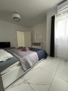 Prime location 3-Bedroom Apartment Sliema - Tigne Point -17