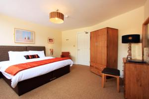 Double or Twin Room room in O'Donnabhain's