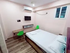 Hotel A R S Rooms & Banquet - Dānāpur