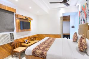 Natraj Yes Please -New Delhi