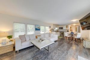 Waterfront Home with Private Hot Tub in Tavernier!