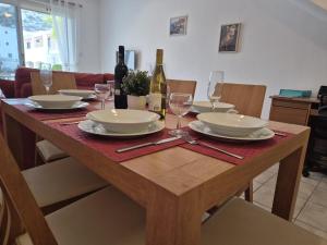 2 bedroom townhouse lower peyia paphos Cyprus