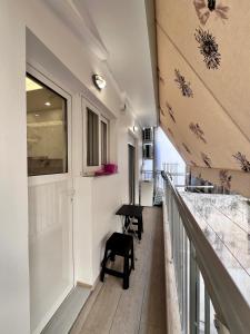 Hanys New Place