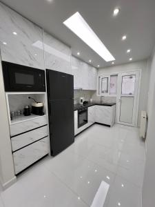 Hanys New Place