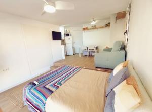 Estudio a Orillas del Mar