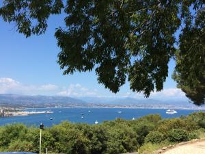 Appartements Amazing View Port Golfe-Juan and Garage : photos des chambres