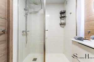 Coastal 2BR Apartment, Parking, Pool