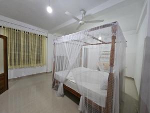 Orion Waves Hotel & Restaurant