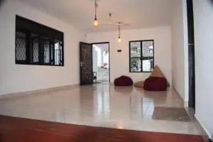 Urban Nest - 拉维尼亚山