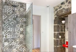 Maisons de vacances Domaine des 5M, Authenticite et Elegance au coeur du Cantal : photos des chambres