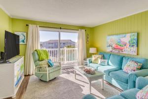 Walk to Shore Ocean Isle Beach Resort-Style Condo