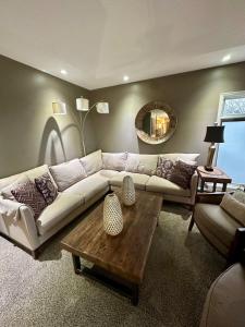 Spacious 4-bed family home with park views