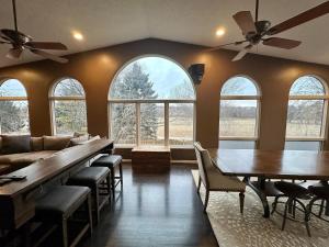 Spacious 4-bed family home with park views
