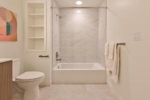 Gorgeous Apt with Kitchen with Gym