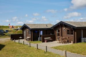 Fjand Badeby - Guesthouse, Cottages and Colony