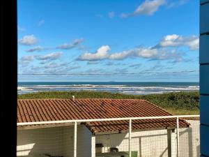 Apartamento pe na areia Itanhaem