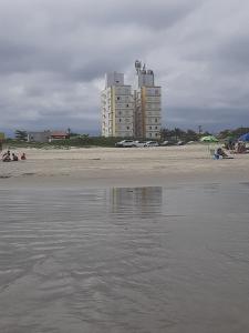 Apartamento pe na areia Itanhaem - アパートメント, イタニャエン