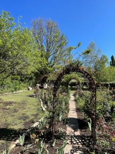 Periwinkle, Grove ,Acorn & Sage Cottages
