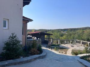 The Mirrors GuestHouse - Къщата с огледалата