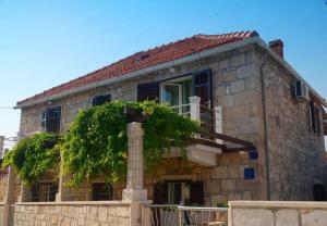 Apartment Zoran - 3hvězdičkové hotely ve městě Postira