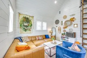 Fire Pit, Deck and Grill Charming Rusk Cabin! - Лафкин