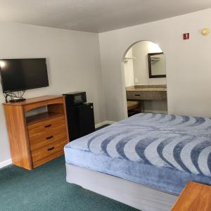 Hotel King Beds Studio 122 Hot Tub