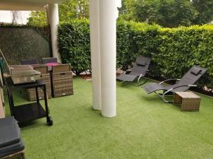 Appartements Romantisme et glamour avec spa ,jardin proche zenith : photos des chambres