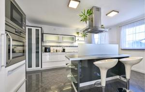 2 Bedroom Amazing Home In Bjelovar