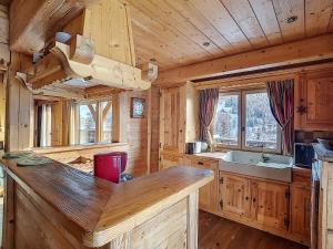 Chalet spacieux 8 pers, La Clusaz avec cheminée, parking - FR-1-818-10
