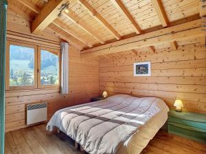 Demi-chalet confortable à La Clusaz - 6 pers, cheminée, wifi, animaux admis - FR-1-818-71