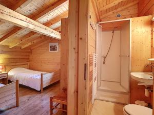 Demi-chalet confortable à La Clusaz - 6 pers, cheminée, wifi, animaux admis - FR-1-818-71