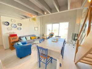 Appartement avec vue mer, piscine et WiFi - FR-1-709-82