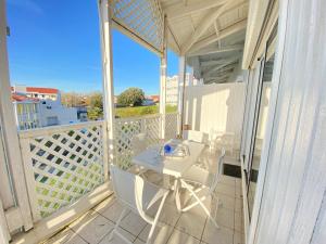Appartements Appartement 4/5 pers, piscine, face mer, Fouras - FR-1-709-82 : photos des chambres