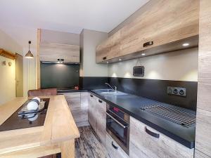 La Clusaz: Studio 4 pers, Balcon, Wifi, Animaux admis - FR-1-818-83
