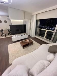 Zamalek Royal Nile View 3BR