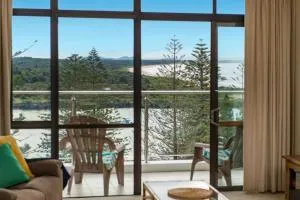 Tasman Towers Penthouse Apt 21 - Point Plomer 