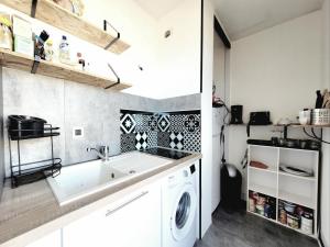 Studio rénové en bord de mer à Canet, proche commodités, idéal pour 3 personnes - FR-1-794-158