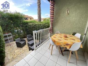 Pavillon climatisé avec piscine, proche plage, 2 chambres - FR-1-781-81