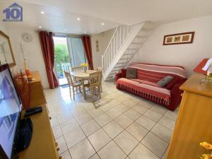 Pavillon climatisé avec piscine, proche plage, 2 chambres - FR-1-781-81