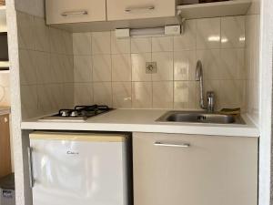 Appartement 2 pièces avec terrasse et piscine à Balaruc-les-Bains - FR-1-553-286