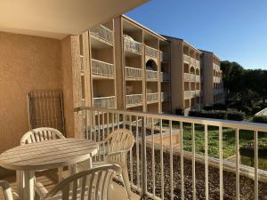 Appartement 2 pièces avec terrasse et piscine à Balaruc-les-Bains - FR-1-553-286
