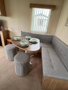 Collett 3 Bed standard caravan