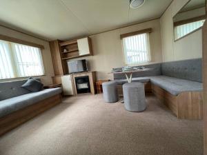 Collett 3 Bed standard caravan