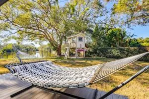 5 Mi to Indian Rocks Beach Home with Kayak! - Walsingham
