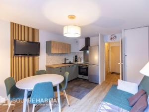 Duplex rénové T3 proche centre de Cauterets - FR-1-401-312