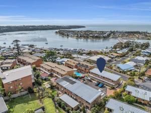 Hydra Holiday Unit 3