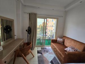 Florenza Khamsin bird